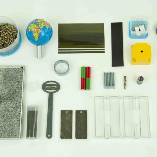STUDENT MAGNETISM KIT
